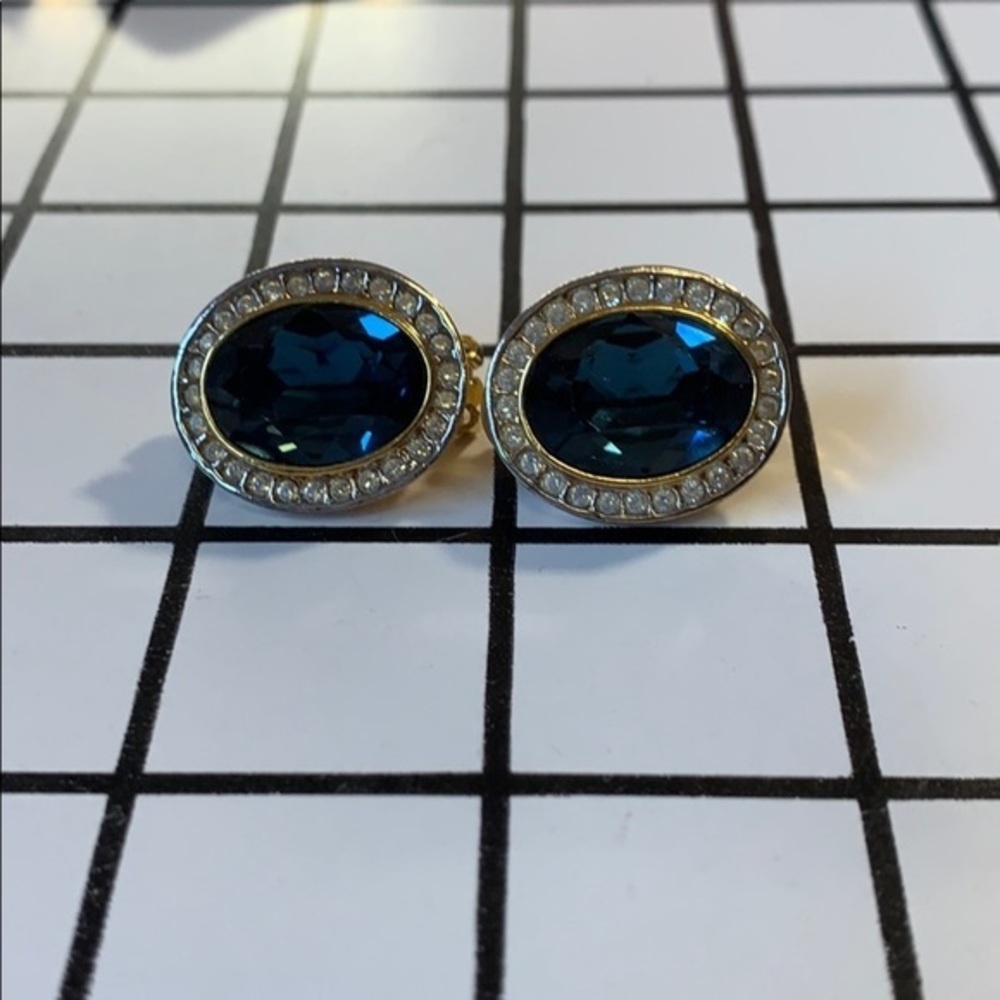 🎁VTG Emerald & Diamond earrings! Clip